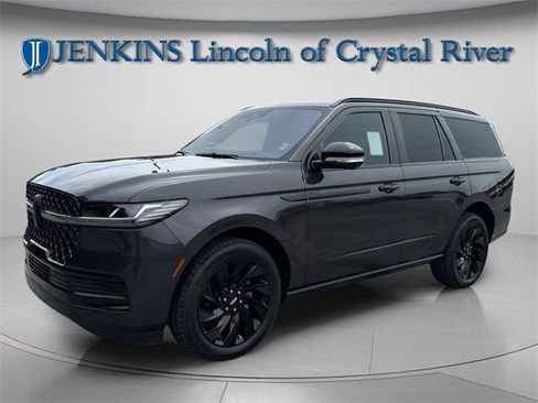 New 2025 Lincoln Navigator Reserve w/ Jet Appearance Package image 3