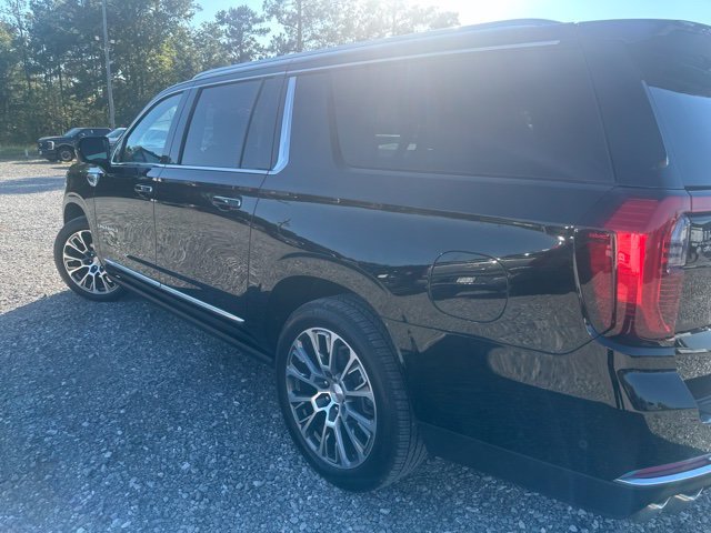 Used 2026 GMC Yukon XL Denali w/ Sun & Power Step Package RWD image 5