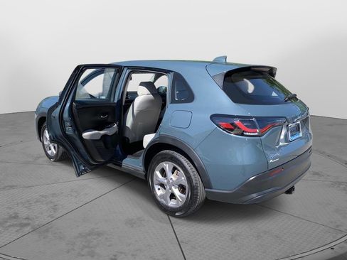Certified 2023 Honda HR-V LX image 38