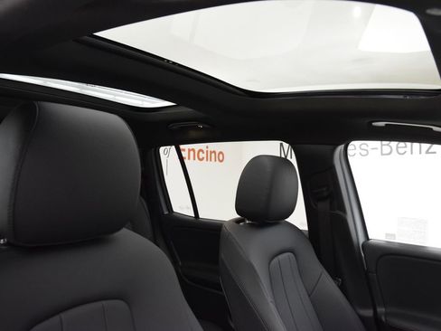 Used 2026 Mercedes-Benz GLB 250 image 17