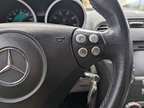 Used 2005 Mercedes-Benz SLK 350 image 28