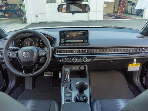 New 2026 Honda Civic Sport image 17