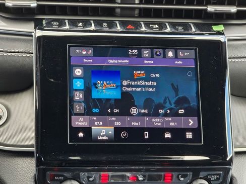 New 2025 Jeep Grand Cherokee L Laredo w/ Luxury Tech Group I image 8