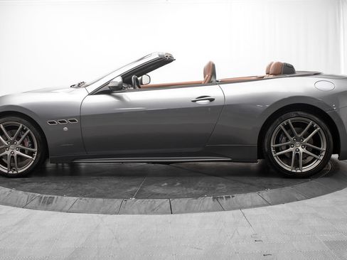 Used 2018 Maserati GranTurismo MC RWD image 6