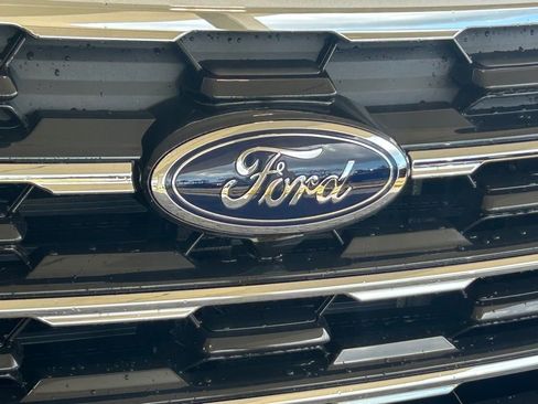 New 2026 Ford Explorer Active image 15