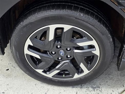 Used 2025 Subaru Forester Limited image 37