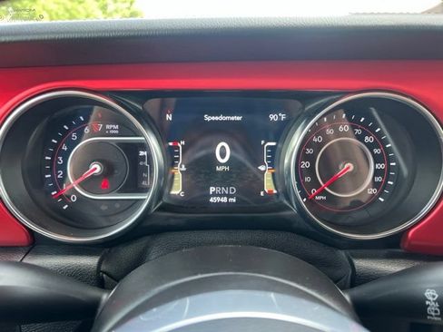 Used 2021 Jeep Wrangler Unlimited Rubicon w/ Dual Top Group AWD/4WD image 13