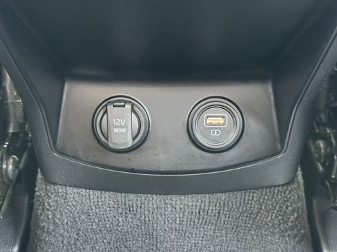 Used 2022 Kia Sorento S w/ Panoramic Sunroof Package image 31