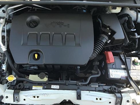 Used 2015 Toyota Corolla S FWD image 30