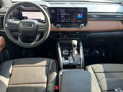 Used 2024 GMC Canyon AT4 w/ AT4 Premium Package AWD/4WD image 14