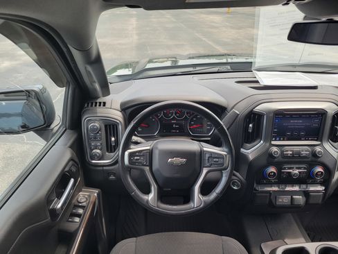 Certified 2021 Chevrolet Silverado 1500 RST AWD/4WD image 13