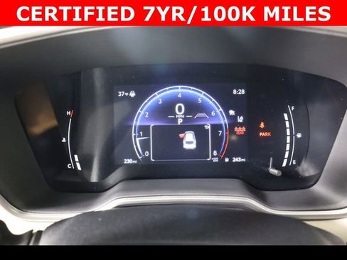 Used 2024 Toyota Corolla Cross XLE w/ Convenience Package image 22