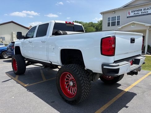 Used 2017 Chevrolet Silverado 2500 High Country w/ Duramax Plus Package AWD/4WD image 8