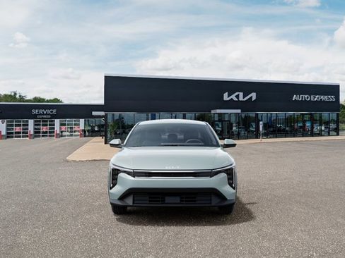 New 2026 Kia K4 FWD image 2