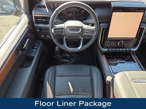 Used 2025 GMC Yukon XL Denali w/ LPO, Floor Liner Package AWD/4WD image 3