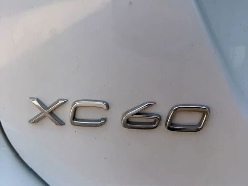 Used 2016 Volvo XC60 T5 Premier AWD/4WD image 8