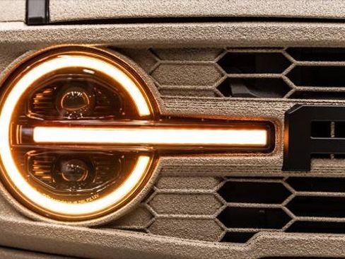 Used 2025 Ford Bronco Outer Banks image 21