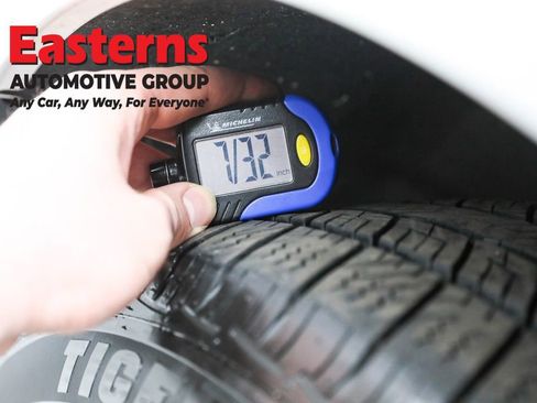 Used 2020 Ford Edge SE image 27