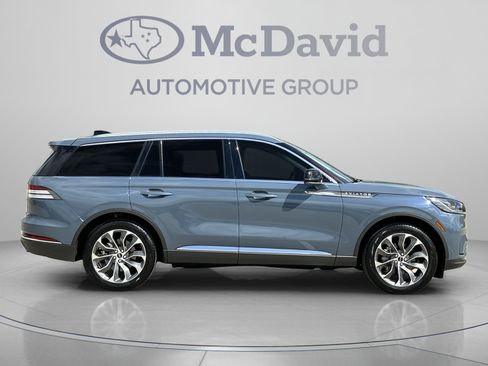 New 2025 Lincoln Aviator Reserve w/ Illumination Package RWD image 8