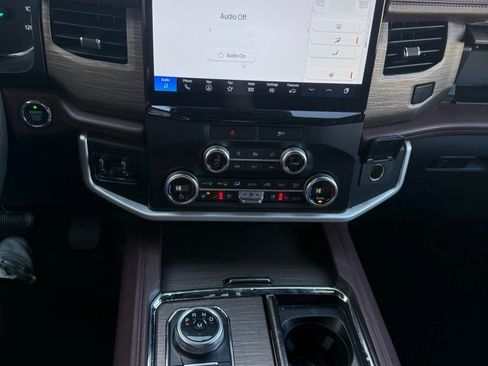 Used 2023 Ford Expedition Max Limited image 21