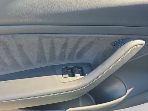 Used 2021 Tesla Model 3 Long Range AWD/4WD image 11