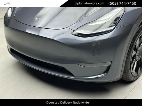 Used 2023 Tesla Model Y Long Range image 14