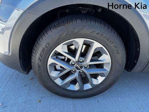 New 2025 Kia Telluride LX image 8