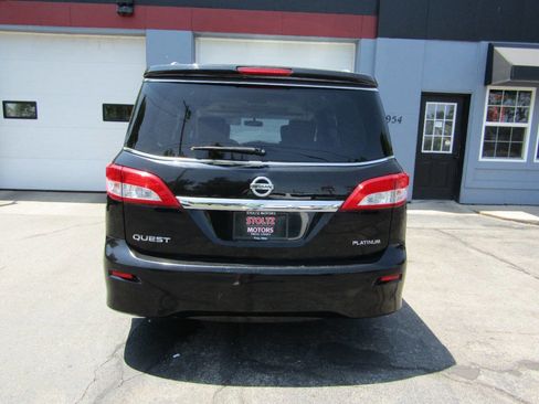 Used 2015 Nissan Quest Platinum image 13