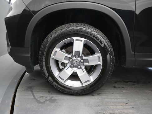 Used 2025 Honda Ridgeline RTL image 11