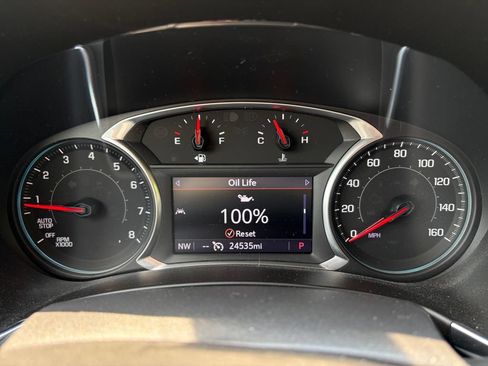 Used 2022 Chevrolet Equinox LT AWD/4WD image 21