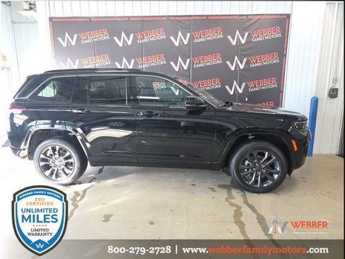 New 2026 Jeep Grand Cherokee Limited image 3