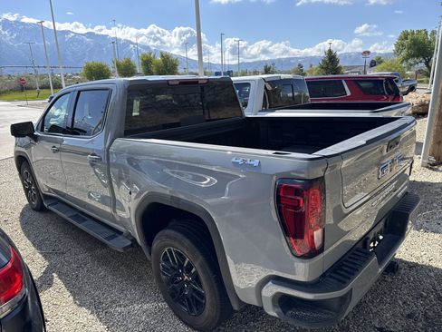 Used 2024 GMC Sierra 1500 Elevation w/ Elevation Premium Package AWD/4WD image 5