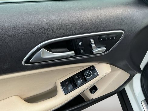 Used 2018 Mercedes-Benz GLA 250 image 10