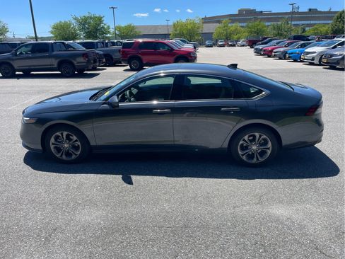 Used 2024 Honda Accord EX image 14