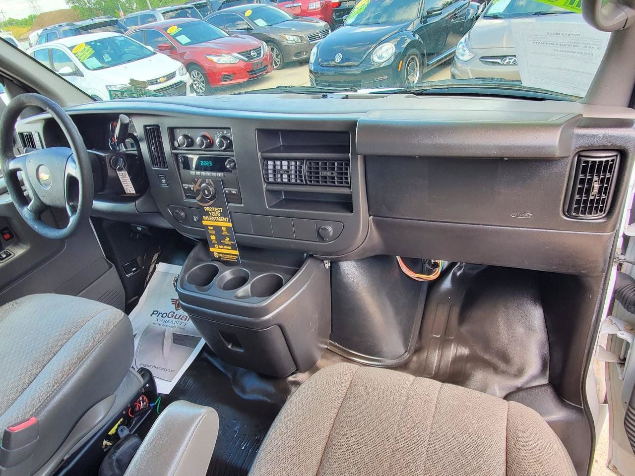 Used 2014 Chevrolet Express 3500 Extended RWD image 16