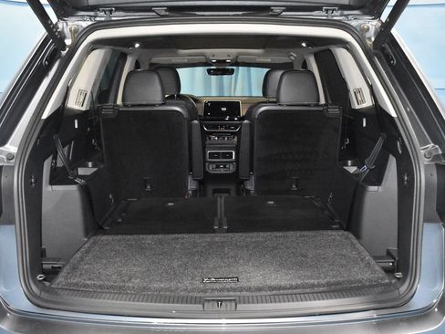 Used 2024 Volkswagen Atlas SEL AWD/4WD image 33