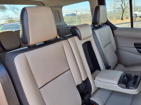 Used 2014 Ford Transit Connect Titanium image 23