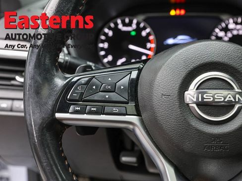 Used 2023 Nissan Altima 2.5 SR w/ SR Premium Package FWD image 15