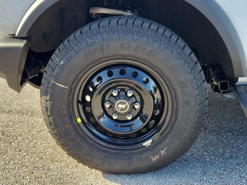 New 2026 Ford Bronco Outer Banks AWD/4WD image 6