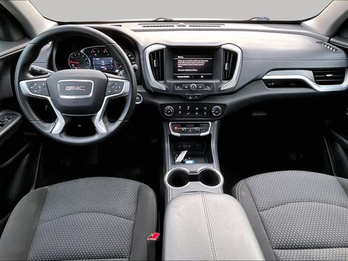 Used 2024 GMC Terrain SLE AWD/4WD image 15