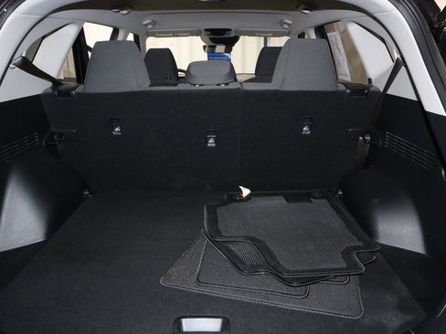 Used 2025 Kia Seltos LX image 16