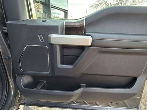 Used 2022 Ford F250 Lariat w/ FX4 Off-Road Package image 17