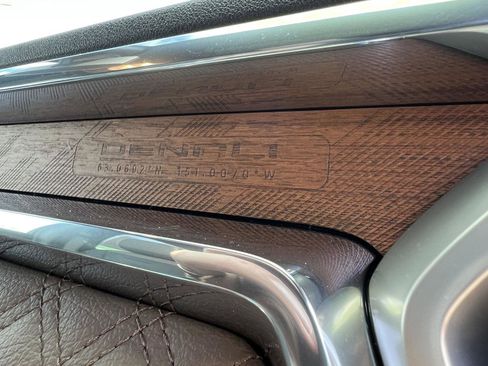 Used 2023 GMC Canyon Denali AWD/4WD image 19