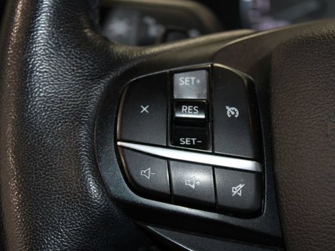 Used 2020 Ford Explorer XLT w/ Comfort Package RWD image 45