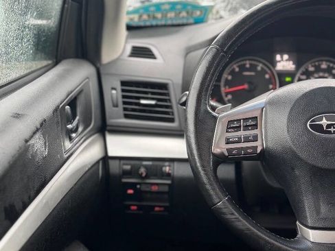 Used 2013 Subaru Legacy 2.5i Premium image 14