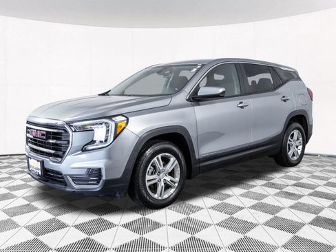Used 2024 GMC Terrain SLE AWD/4WD image 11