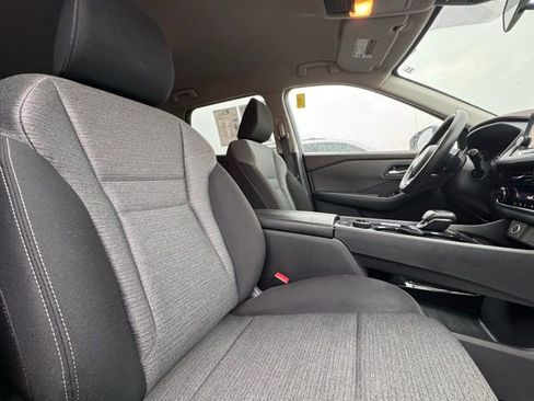 Used 2022 Nissan Rogue SV image 13