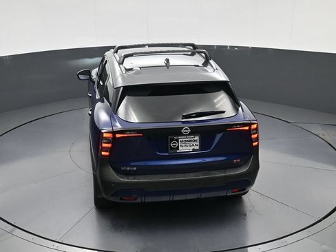 Certified 2025 Nissan Kicks SR FWD image 32