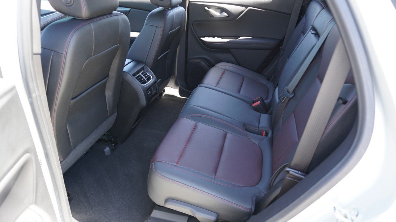 Used 2022 Chevrolet Blazer RS w/ Enhanced Convenience Package FWD image 30