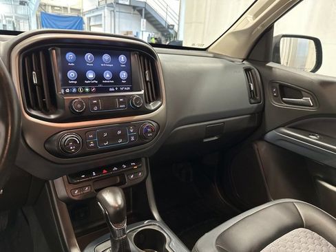 Used 2022 Chevrolet Colorado Z71 image 21